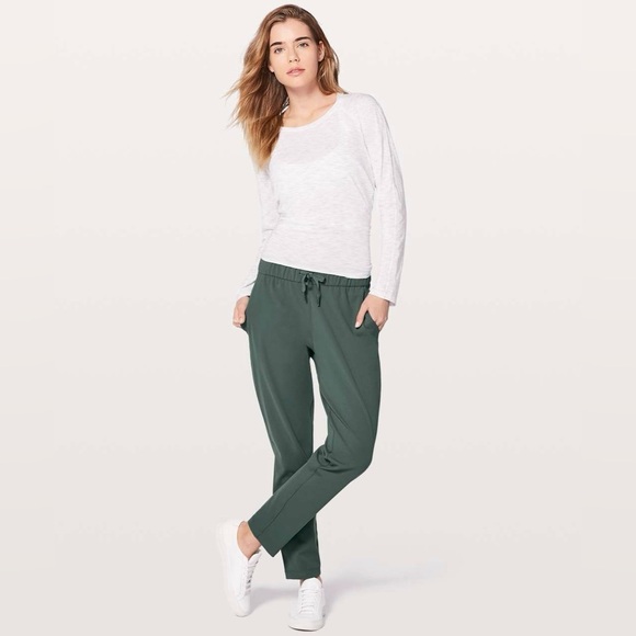 Lululemon On The Fly Pant *28" Dark Forest size 4 small casual travel pants - Picture 1 of 8